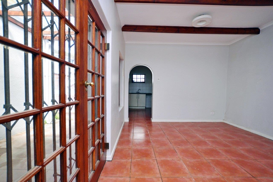 To Let 3 Bedroom Property for Rent in Green Point Western Cape